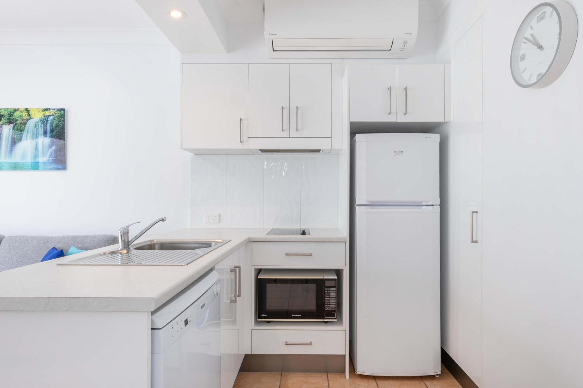 Port Douglas Apartments - Adults Only Oasis Ngoại thất bức ảnh